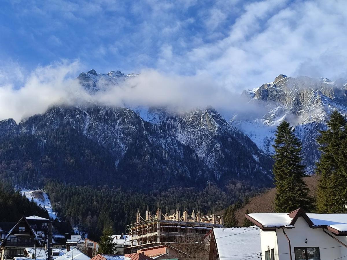 Hotel Iri Buşteni Buitenkant foto