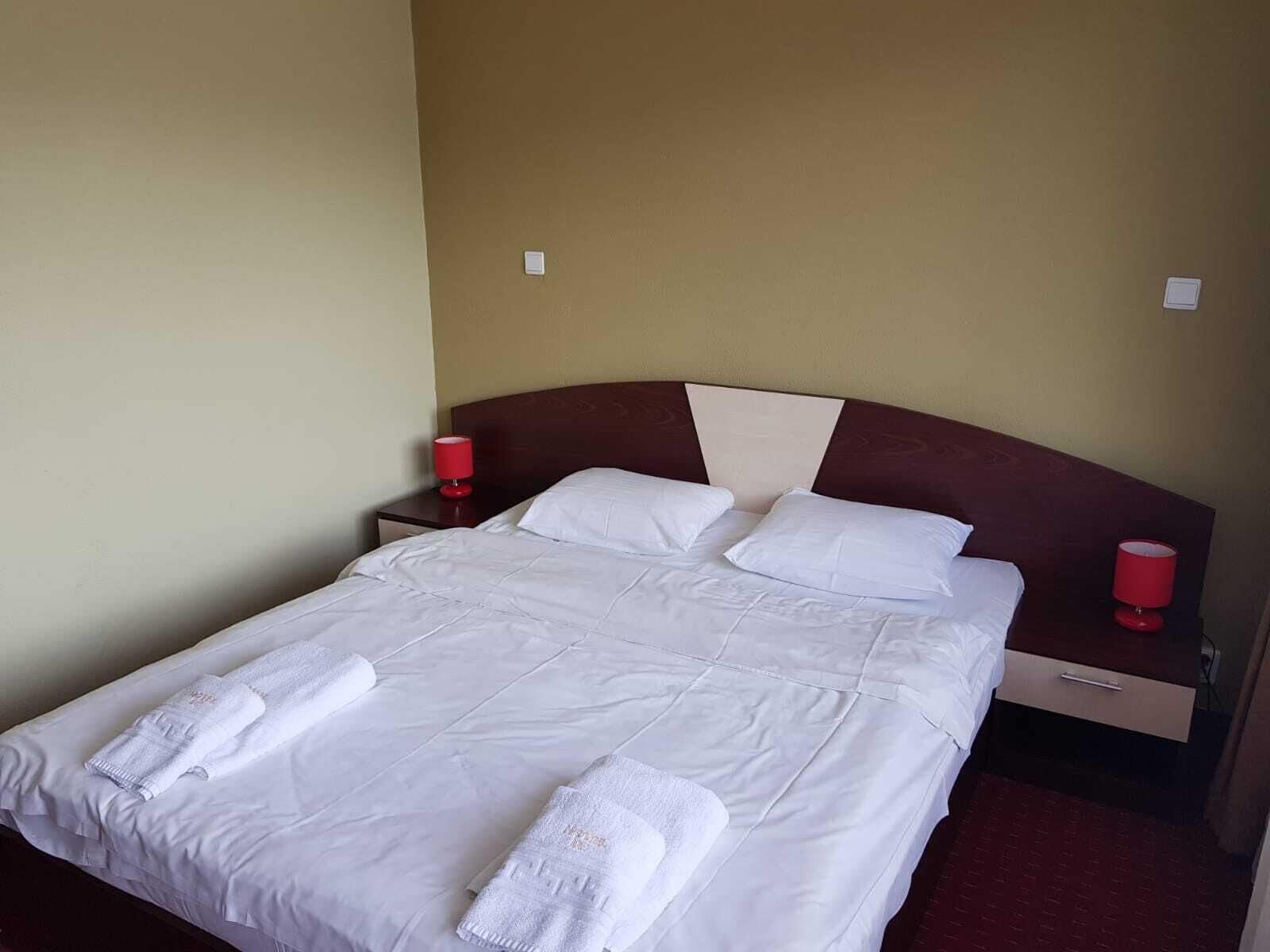 Hotel Iri Buşteni Buitenkant foto