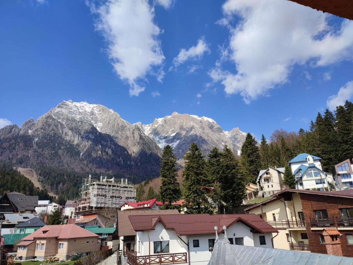 Hotel Iri Buşteni Buitenkant foto